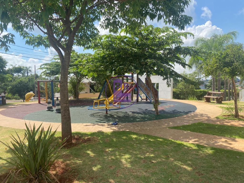 Casa em condomínio fechado