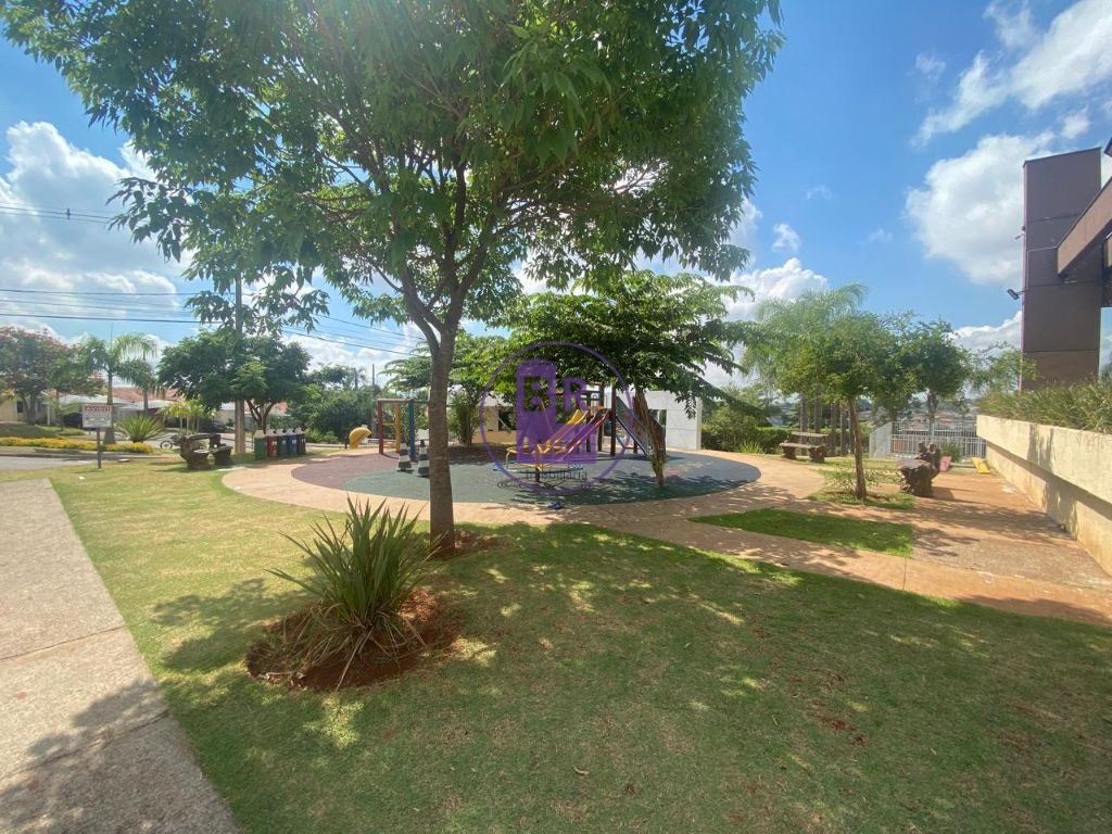 Casa em condomínio fechado
