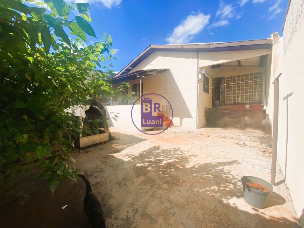 Casa á venda na zona norte