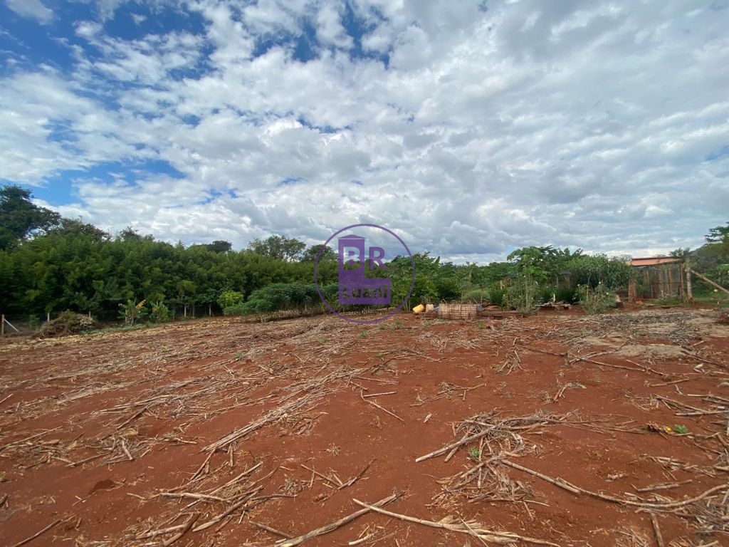 Chacara Molhada em Condomínio Fechado no Recanto do Paraiso