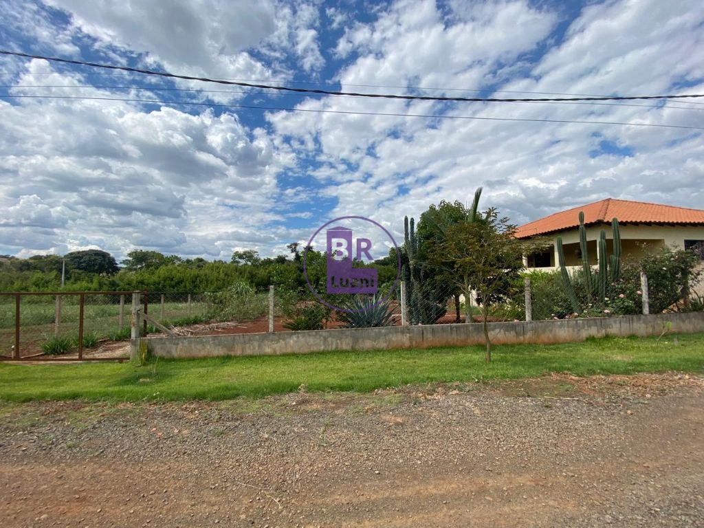 Chacara Molhada em Condomínio Fechado no Recanto do Paraiso