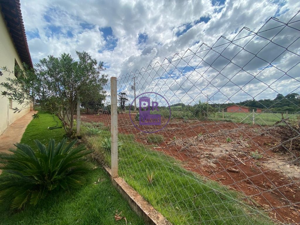Chacara Molhada em Condomínio Fechado no Recanto do Paraiso