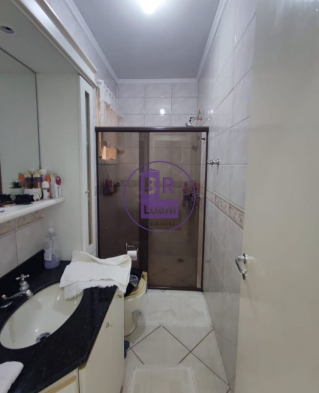 Excelente sobrado com 3 quartos, sendo 1 suíte-máster no jar