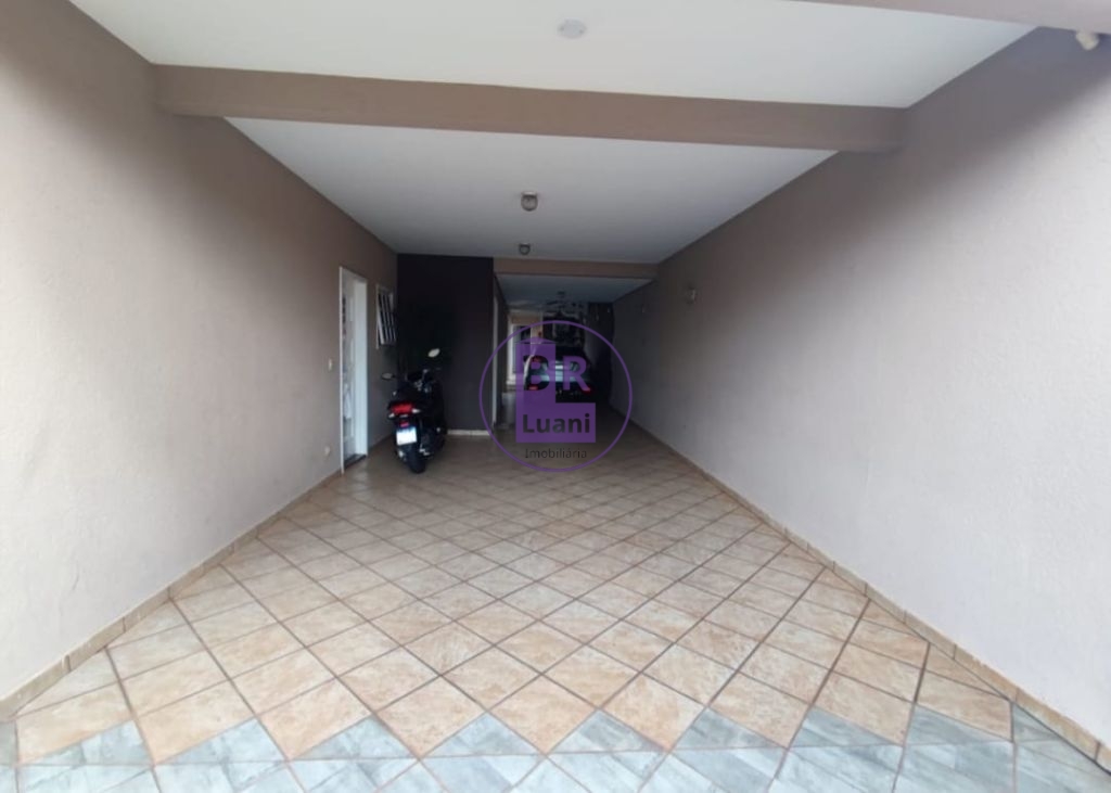 Excelente sobrado com 3 quartos, sendo 1 suíte-máster no jar
