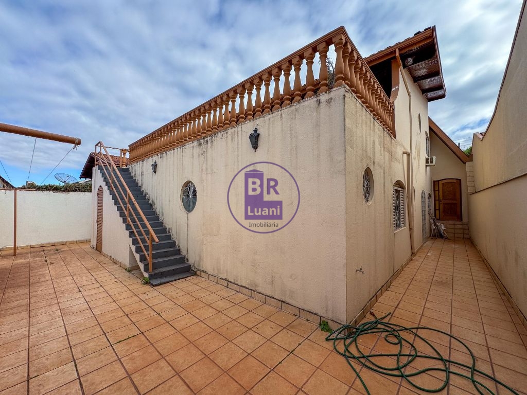 Lindo Sobrado disponível para locação