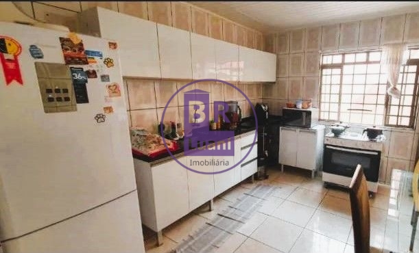 Casa a venda na zona norte