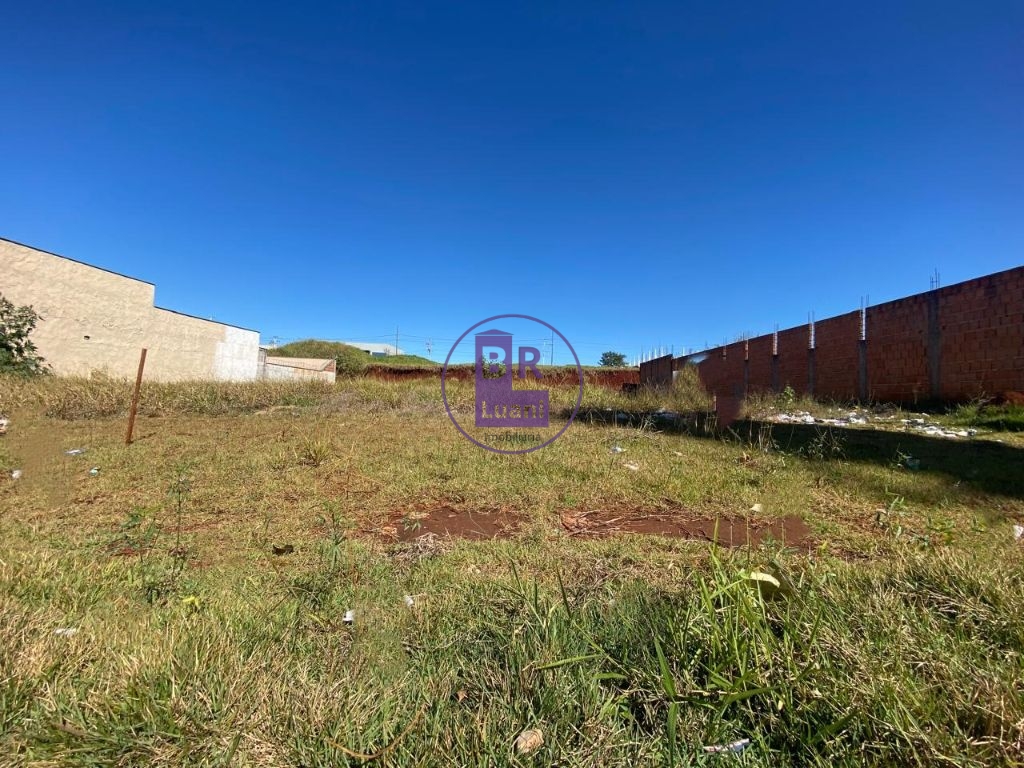 Terreno a venda com 375m2.