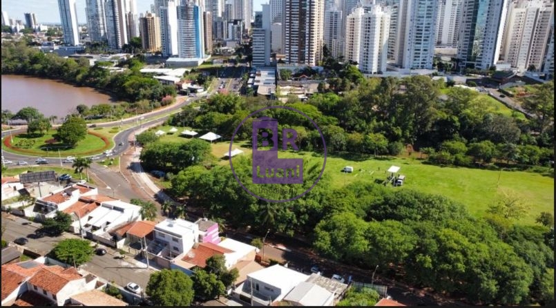 Terreno á venda com excelente localização