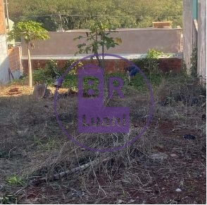 Terreno á venda com excelente localização