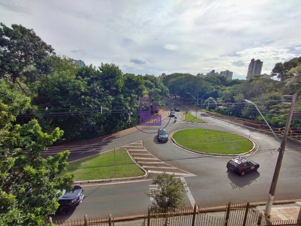 Lindo sobrado á venda e locação.