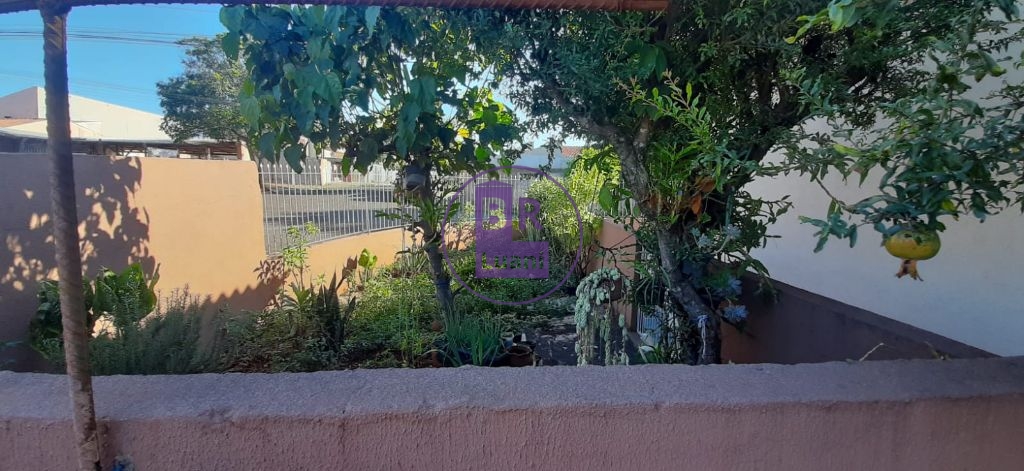 Casa térrea espaçosa no jardim piza