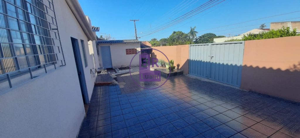 Casa térrea espaçosa no jardim piza