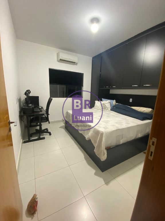 Linda casa para venda na região leste de londrina!