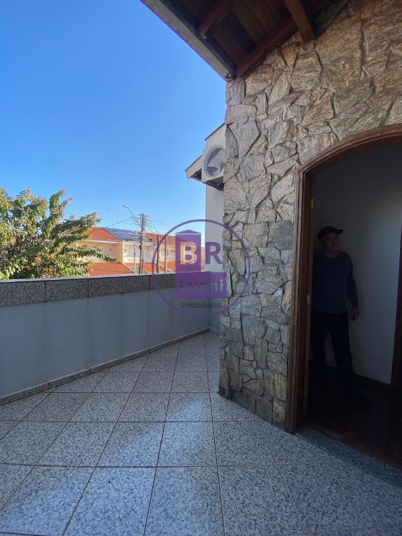 Linda casa sobrado para venda!