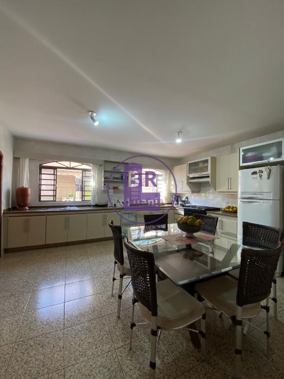 Linda casa sobrado para venda!