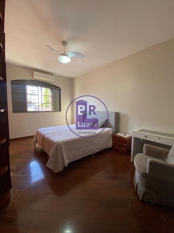Linda casa sobrado para venda!