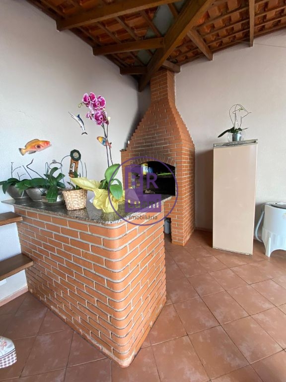 Linda casa sobrado para venda!