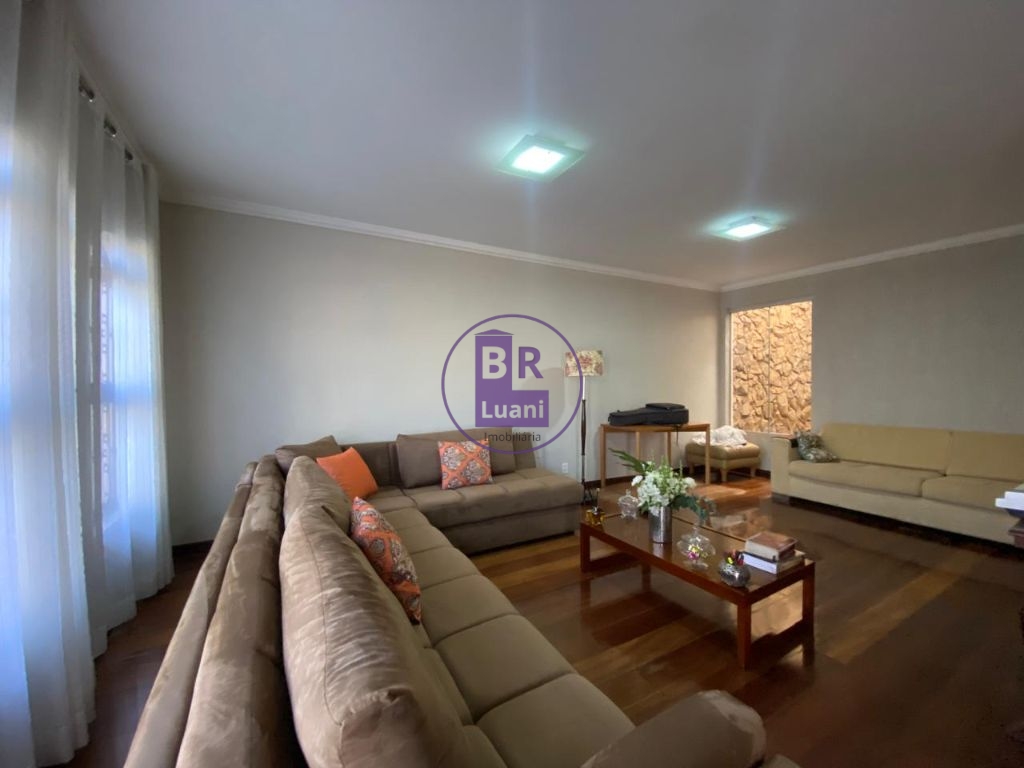 Linda casa sobrado para venda!