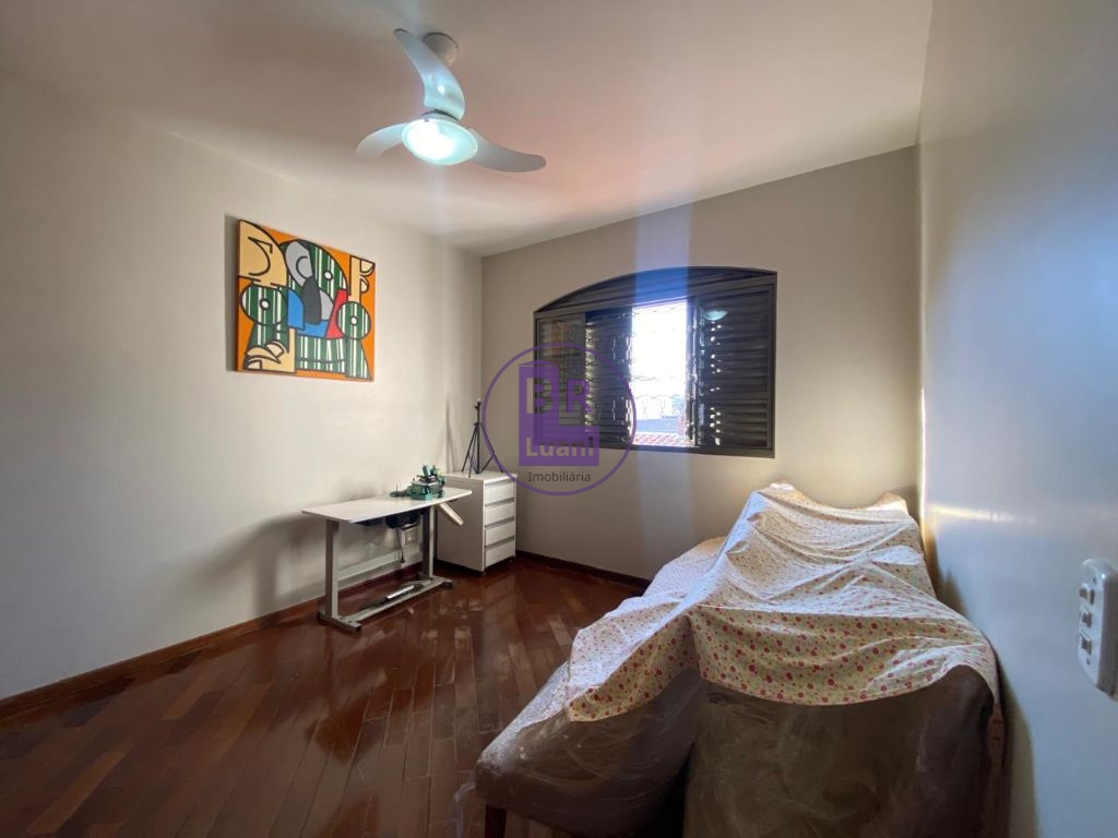 Linda casa sobrado para venda!