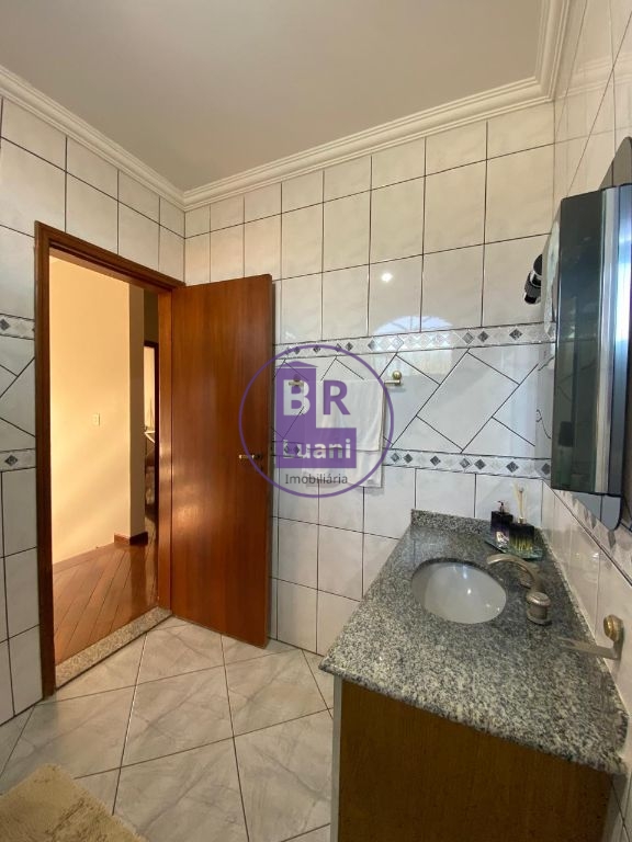 Linda casa sobrado para venda!