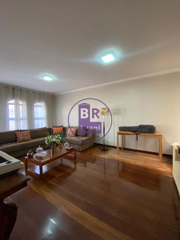 Linda casa sobrado para venda!