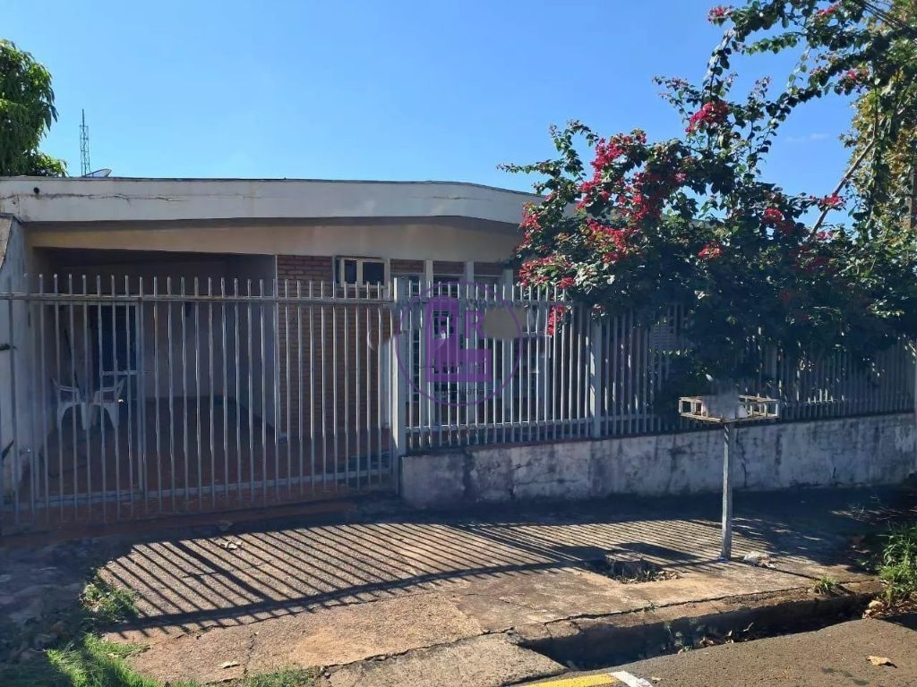 Casa à venda, 250 m² de construção localizada no jardim queb