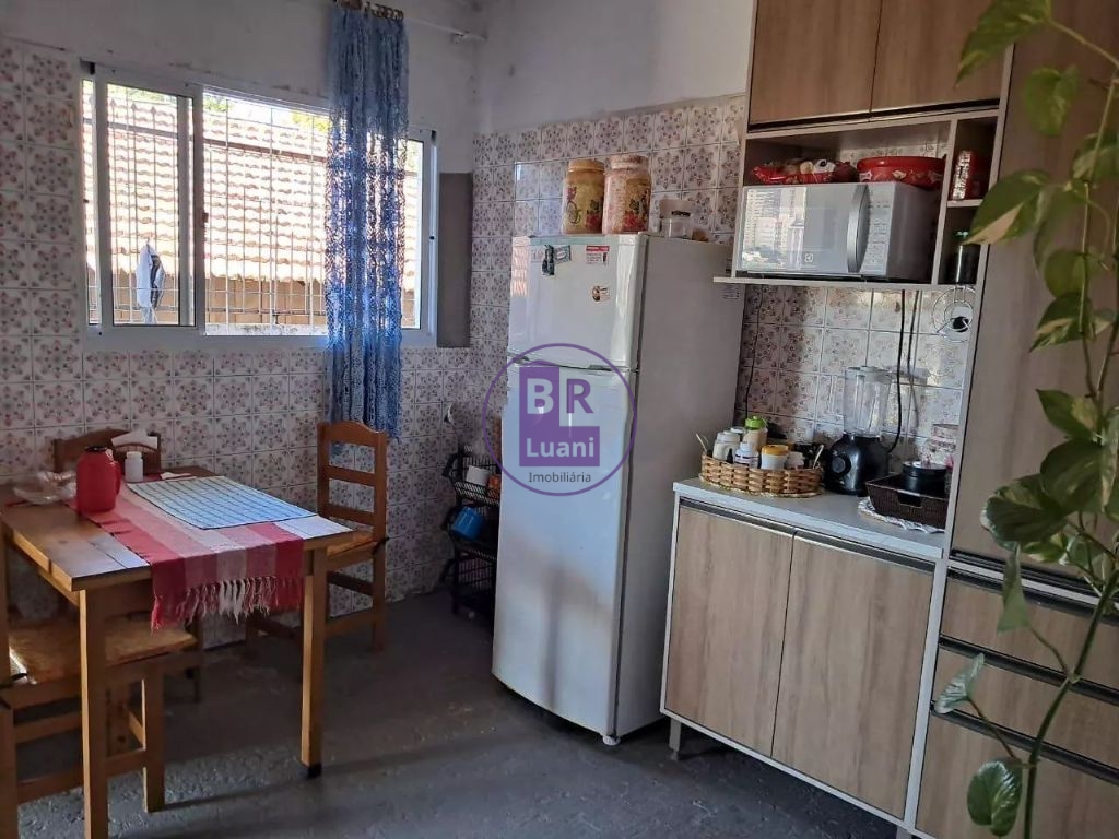 Casa à venda, 250 m² de construção localizada no jardim queb