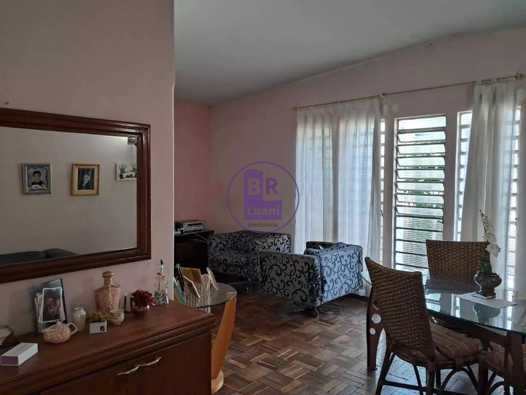 Casa à venda, 250 m² de construção localizada no jardim queb