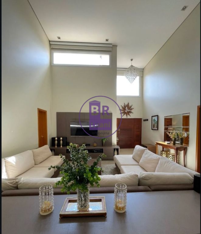 Casa Térrea de Luxo em Condomínio Fechado Conforto, Segurança e Estilo