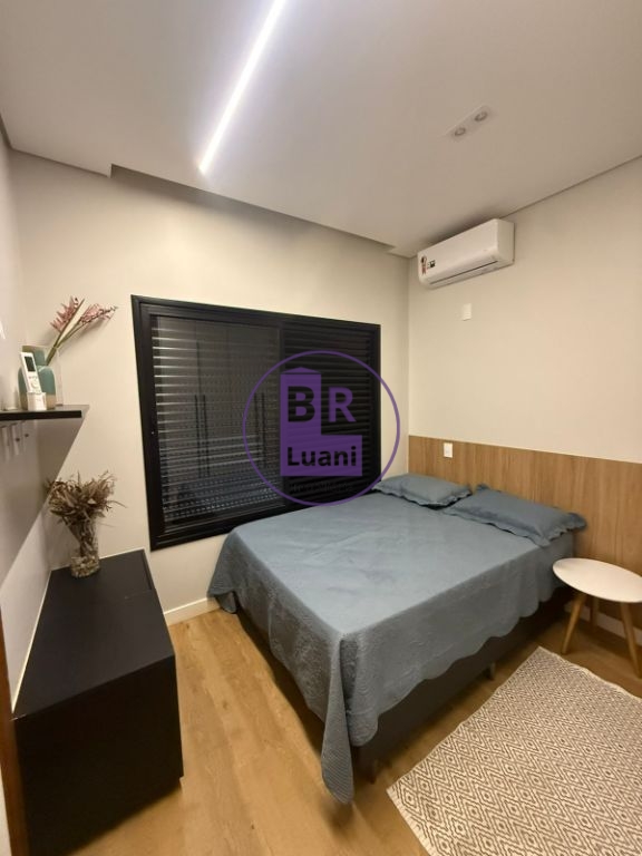 Casa em condomínio fechado no parque tauá (condomínio arangu