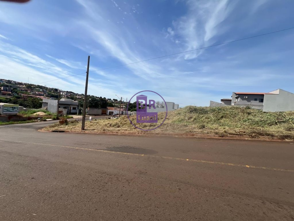02 lotes a venda - localização privilegiada - ambos com três