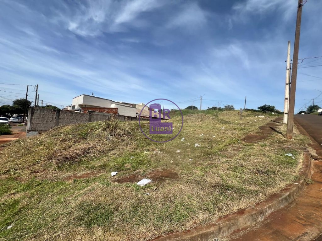 02 lotes a venda - localização privilegiada - ambos com três