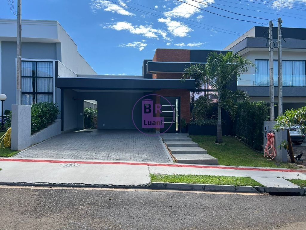 Casa térrea no condomínio bella vittá