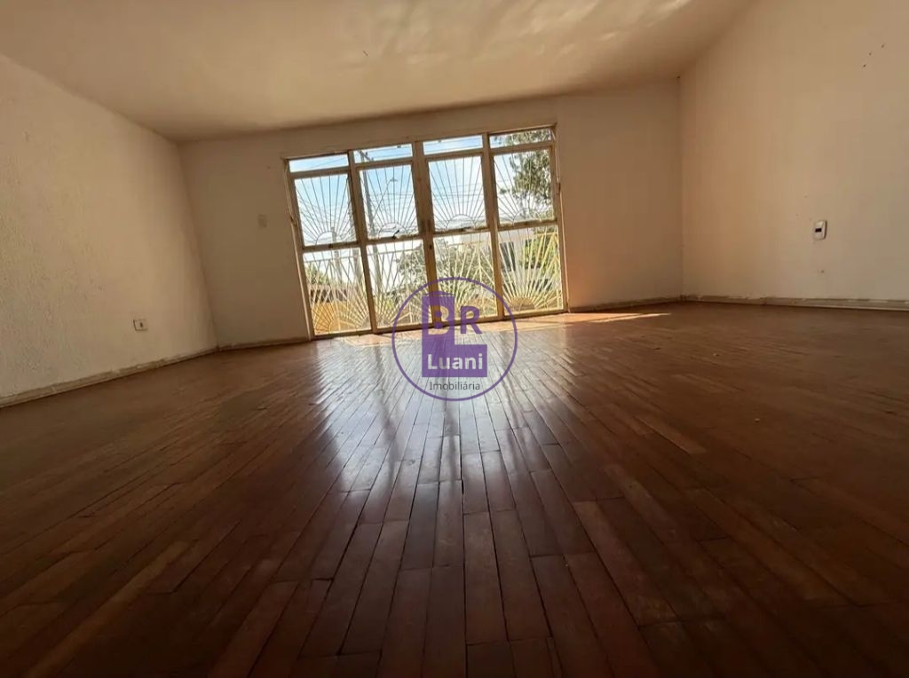 Oportunidade Única em Londrina Ponto Comercial em Potencial