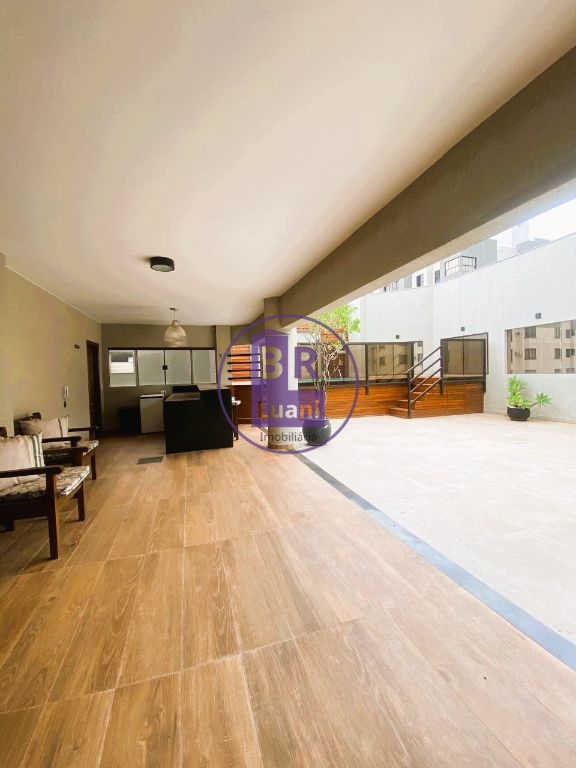 Duplex à venda com localização privilegiada