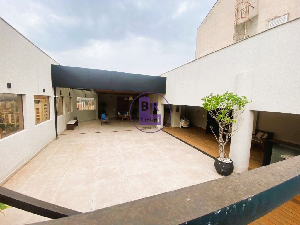 Duplex à venda com localização privilegiada