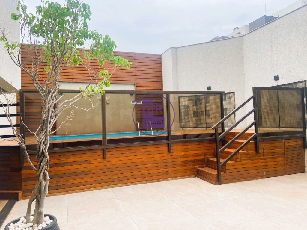 Duplex à venda com localização privilegiada