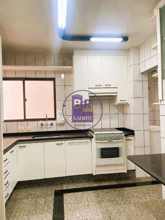 Duplex à venda com localização privilegiada