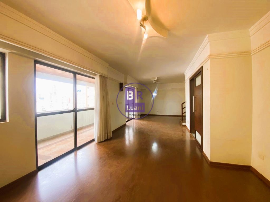 Duplex à venda com localização privilegiada