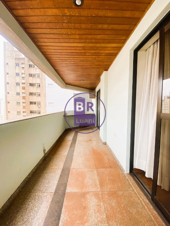 Duplex à venda com localização privilegiada