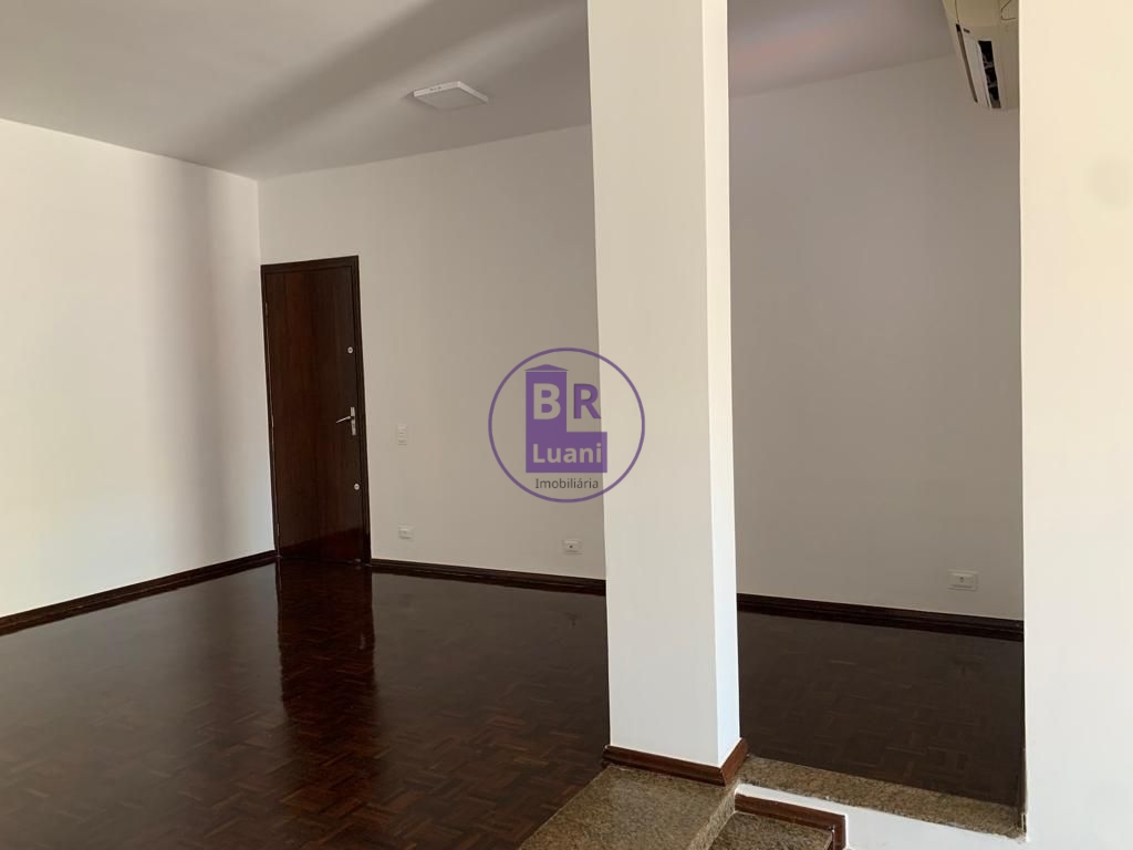 Linda casa Sobrado para Venda.