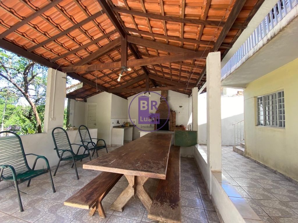 Casa á venda em Cambezinho