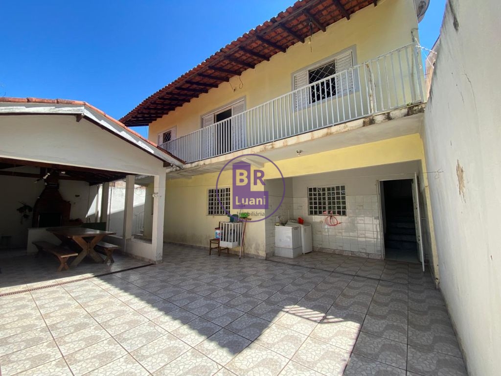 Casa á venda em cambezinho