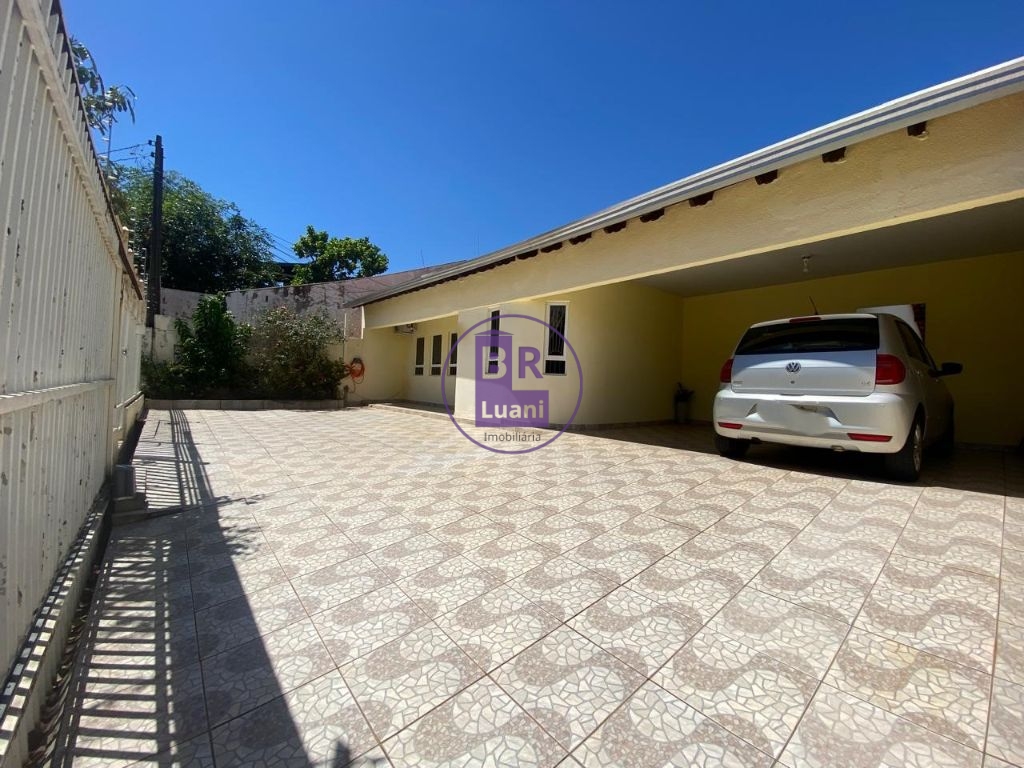 Casa á venda em cambezinho