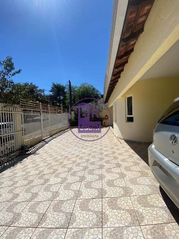 Casa á venda em cambezinho