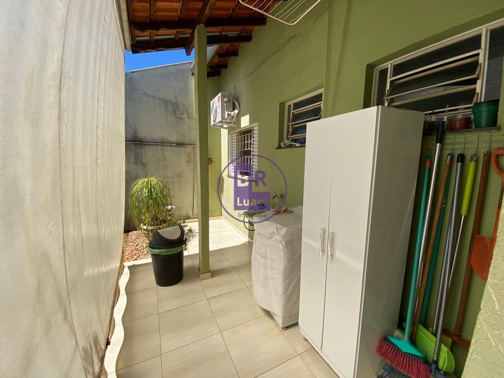 Casa em condomínio fechado !