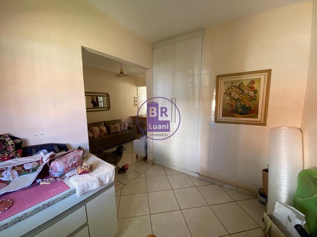 Casa em condomínio fechado !