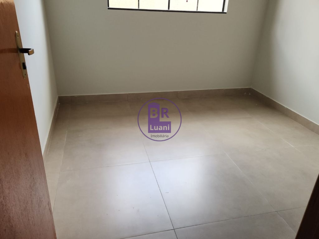 Vende-se casa nova no colúmbia com excelente acabamento