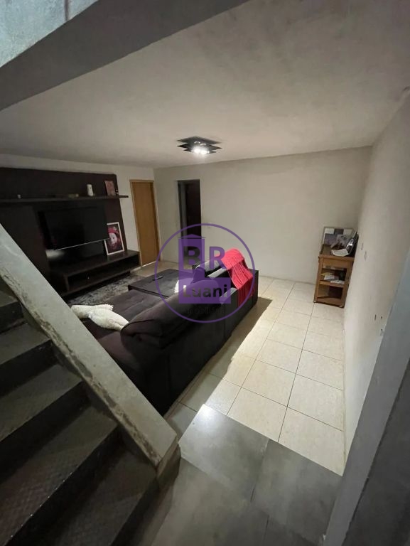 Casa de esquina à venda 2 entradas excelente localização