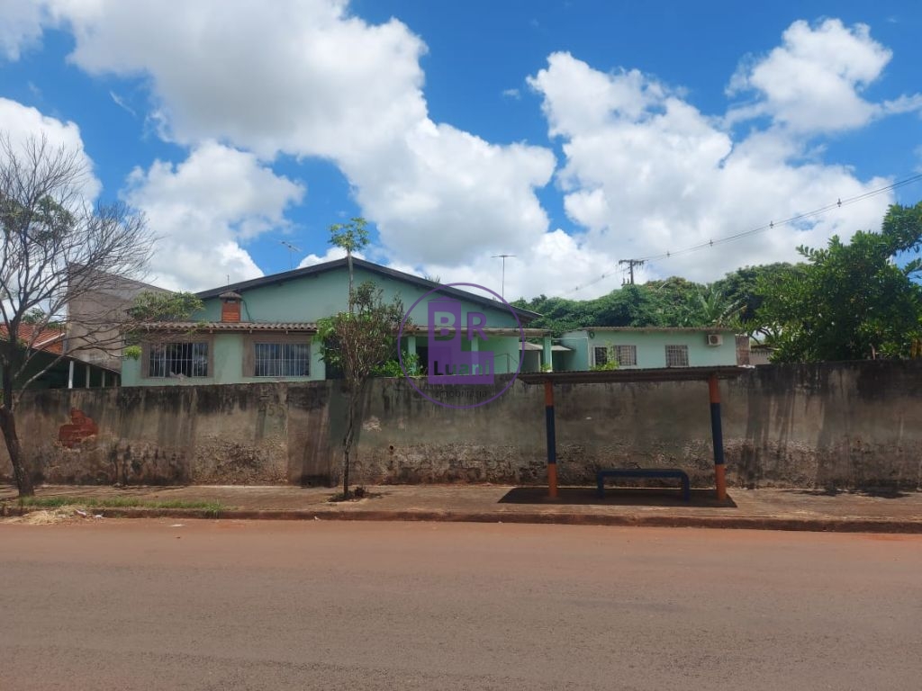 Casa com excelente potencial comercial e de investimento